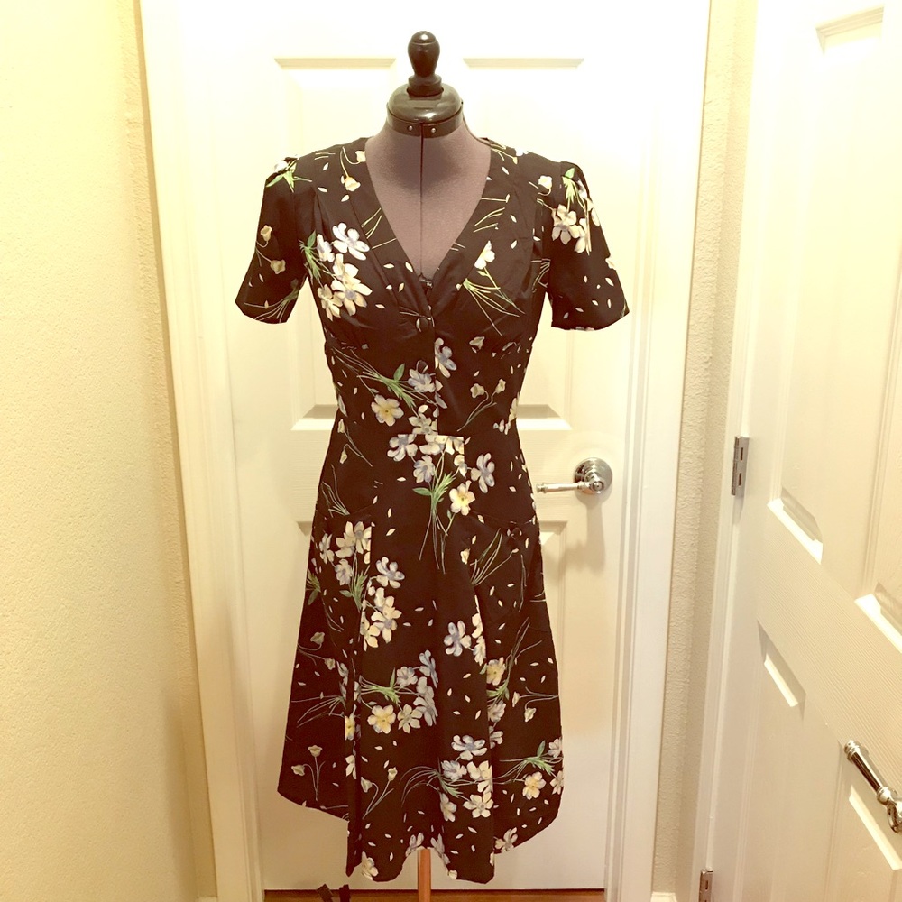 Black & Floral Print midi dress